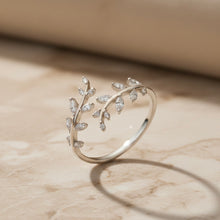 Load image into Gallery viewer, Snow ring