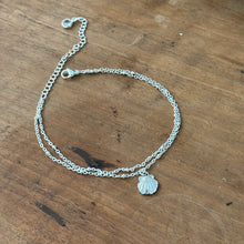 Naloži sliko v pregledovalnik galerije, Srebrna zapestnica za nogo