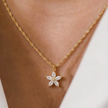 Naloži sliko v pregledovalnik galerije, Fiora necklace