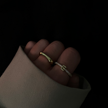 Naloži sliko v pregledovalnik galerije, Sparkling prstan