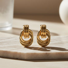 Load image into Gallery viewer, Chunky earrings
