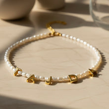 Load image into Gallery viewer, Name necklace x TAJDA
