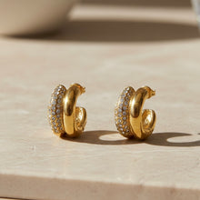 Load image into Gallery viewer, Sparkling hoop earrings
