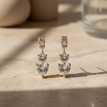 Load image into Gallery viewer, Alba earrings
