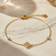 Load image into Gallery viewer, Clover bracelet
