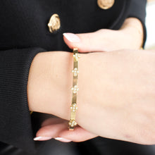 Naloži sliko v pregledovalnik galerije, Clover bangle
