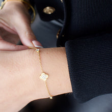 Naloži sliko v pregledovalnik galerije, Clover zapestnica 
