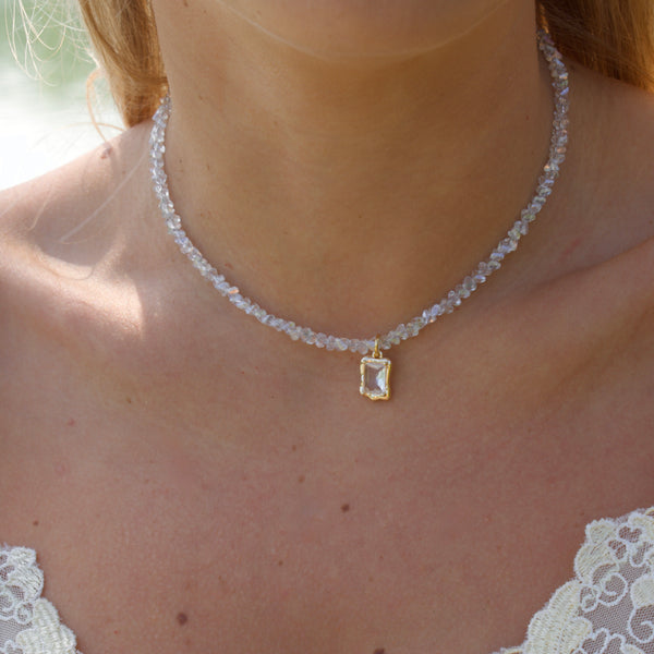 Isla necklace