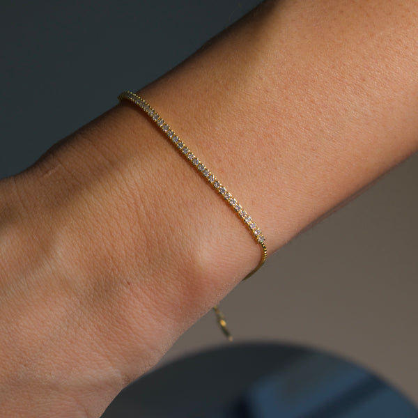 Tennis bracelet